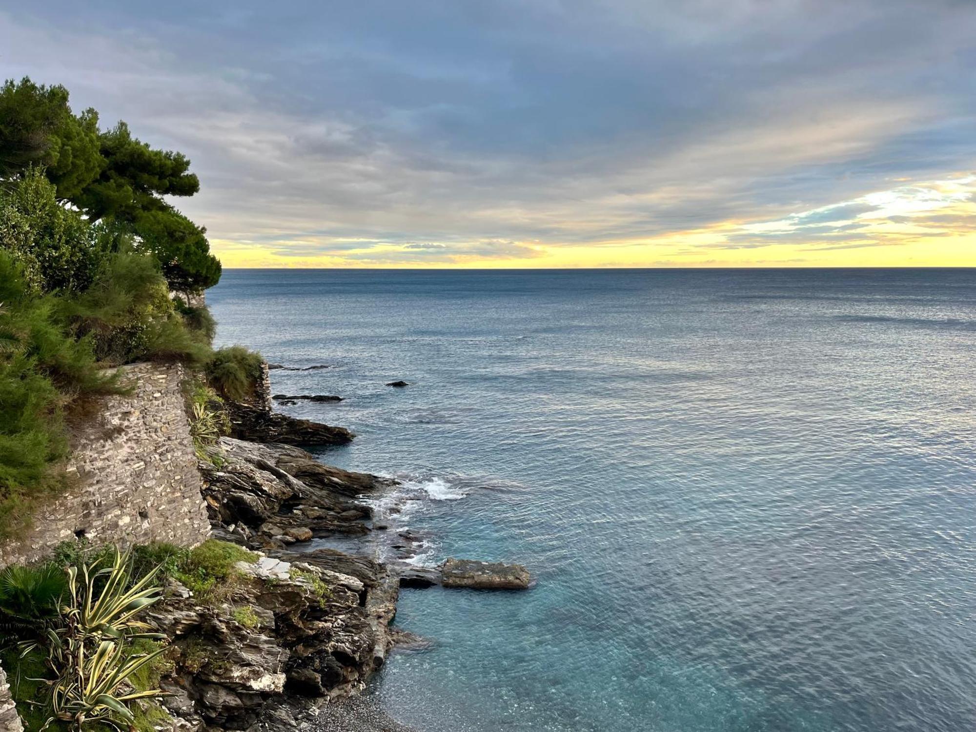 Apartment Charming Flat With Seaview *